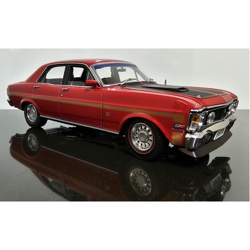 1:18 Ford Falcon XW Phase 1 GTHO Candy Apple RED