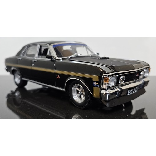 1:18 Ford Falcon XW GT Bill Bourke Special Black Big Block Cobra Engine 